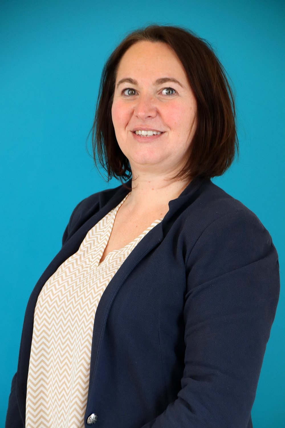 Relooking visage de Laetitia à Melles - 44 ans