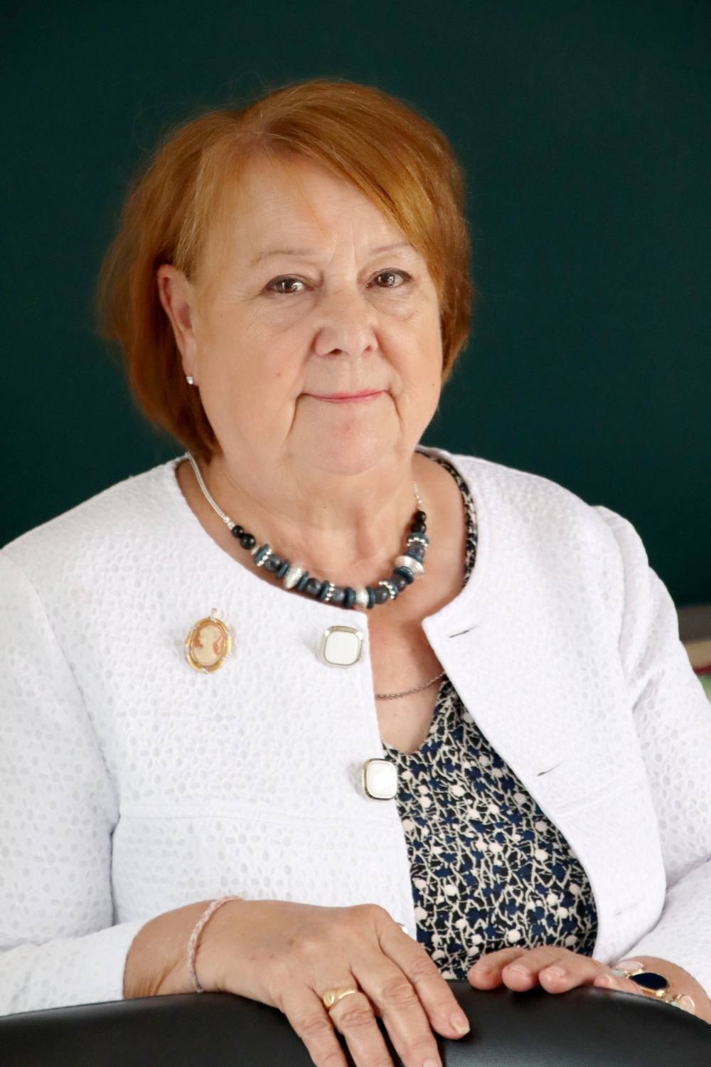 Relooking visage de Francoise à Saint Mexant de Lecole - 73 ans