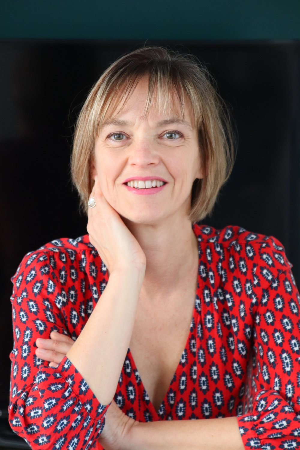 Relooking visage de Valerie à Cognac - 52 ans