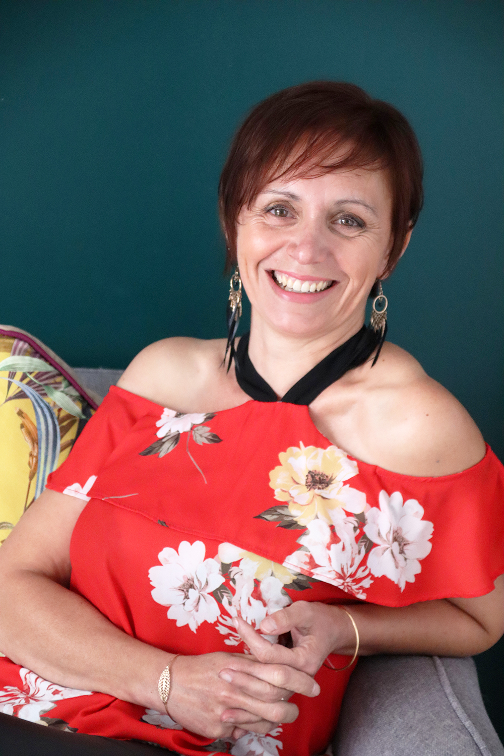 Relooking visage de Veronique à La Roche sur Yon - 49 ans