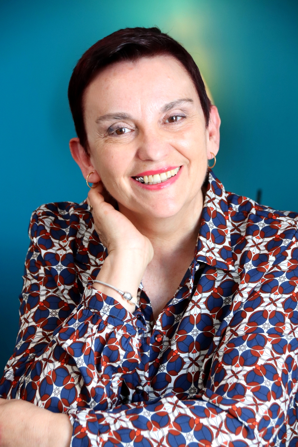 Relooking visage de Hugon à Marans - 60 ans