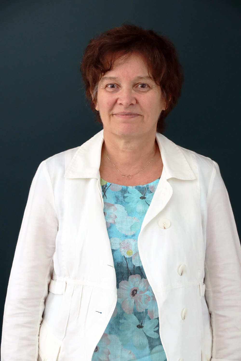 Relooking complet de Sylvie à Surgeres - 63 ans