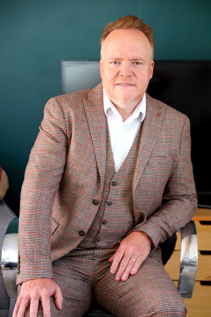 Relooking complet de Jean à La Rochelle - 52 ans