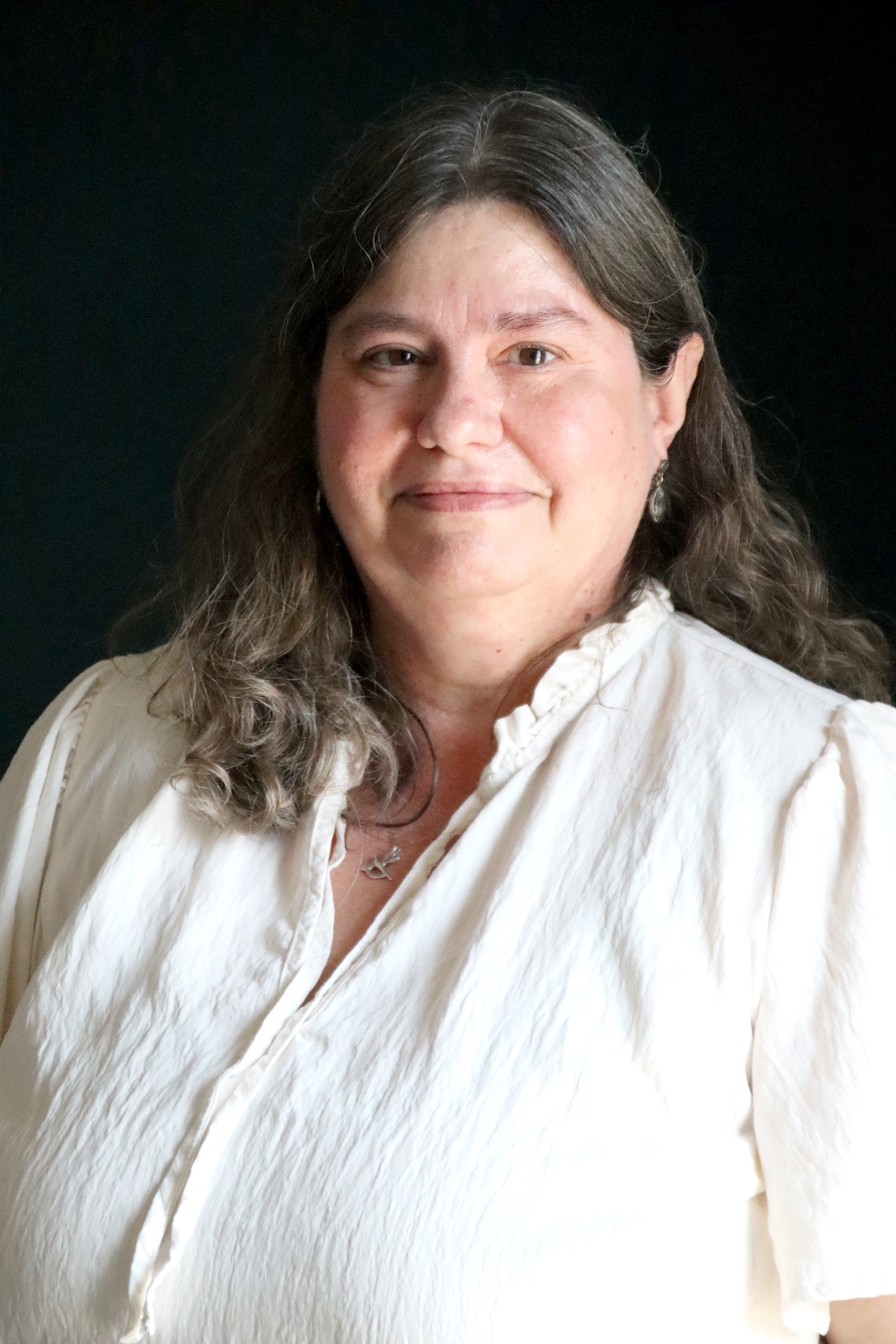 Relooking visage de Valerie à Aigre - 56 ans