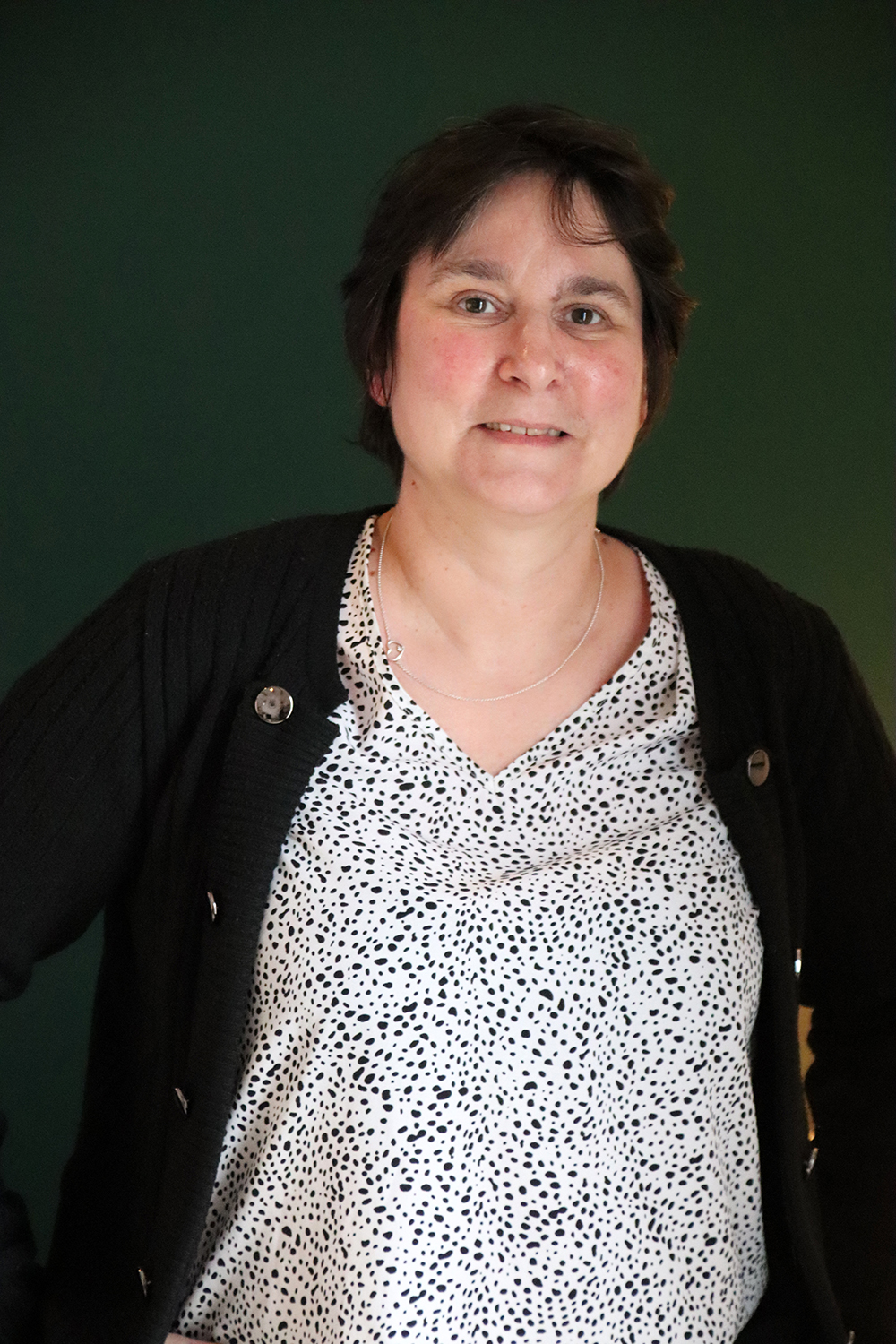 Relooking visage de Stephanie à Niort - 48 ans