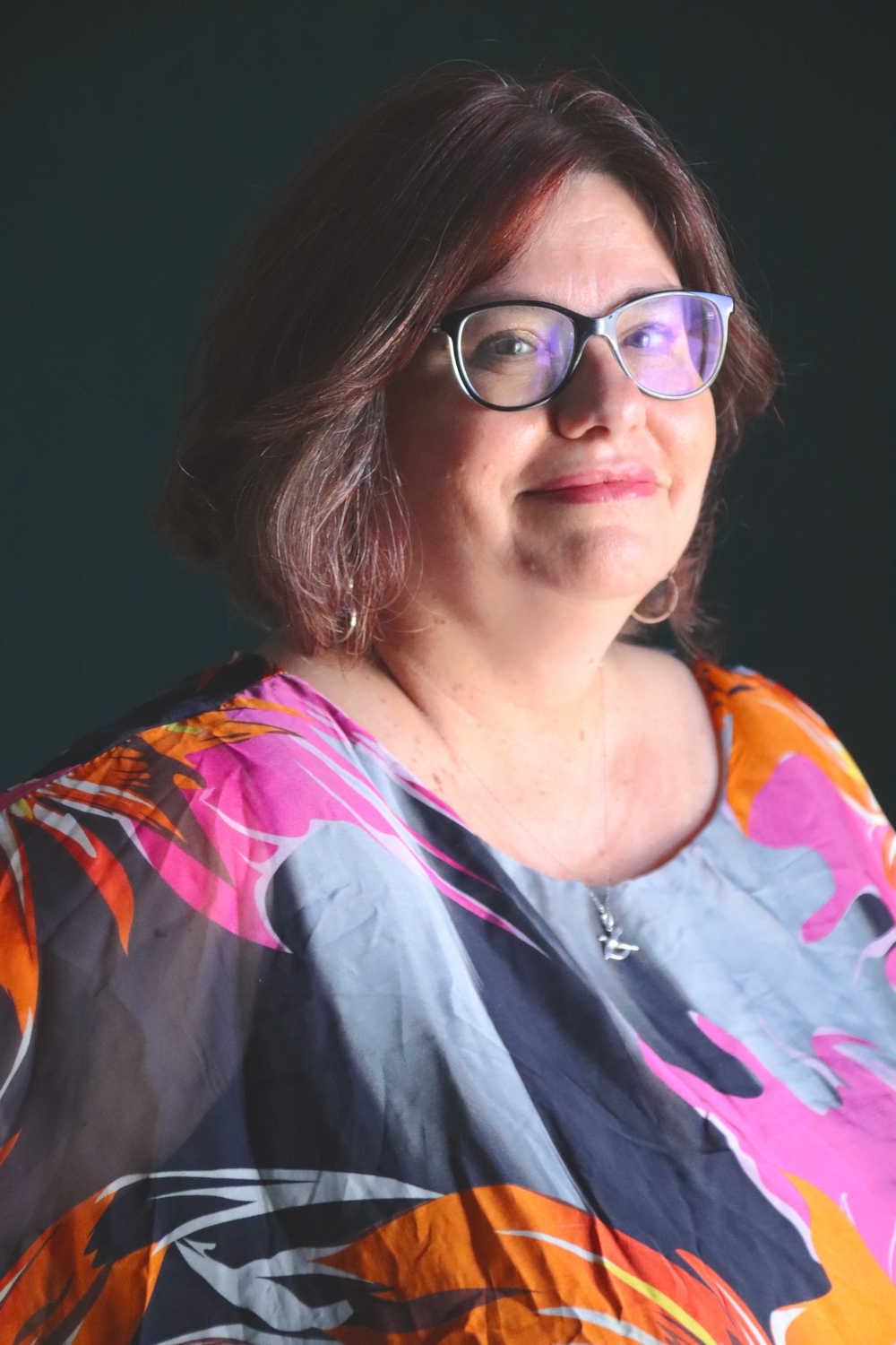 Relooking visage de Valerie à Aigre - 56 ans