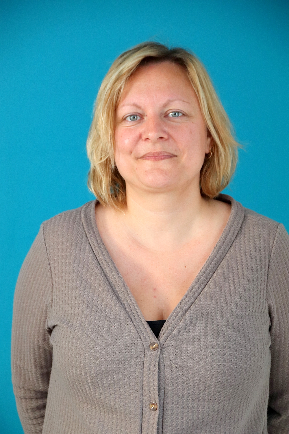 Relooking visage de Sophie à Perigny - 39 ans