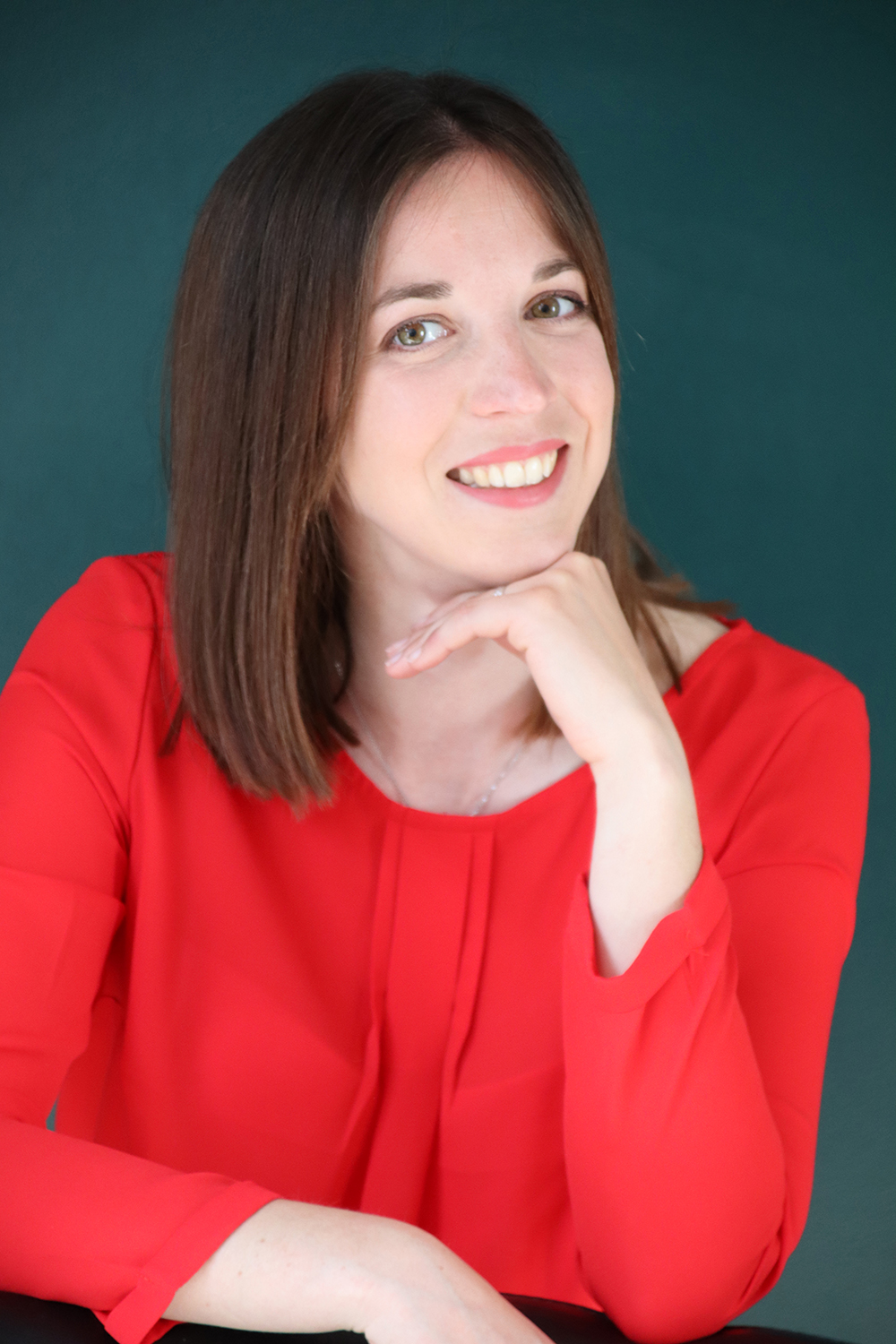 Relooking visage de Sandrine à Saint Rogatien - 30 ans