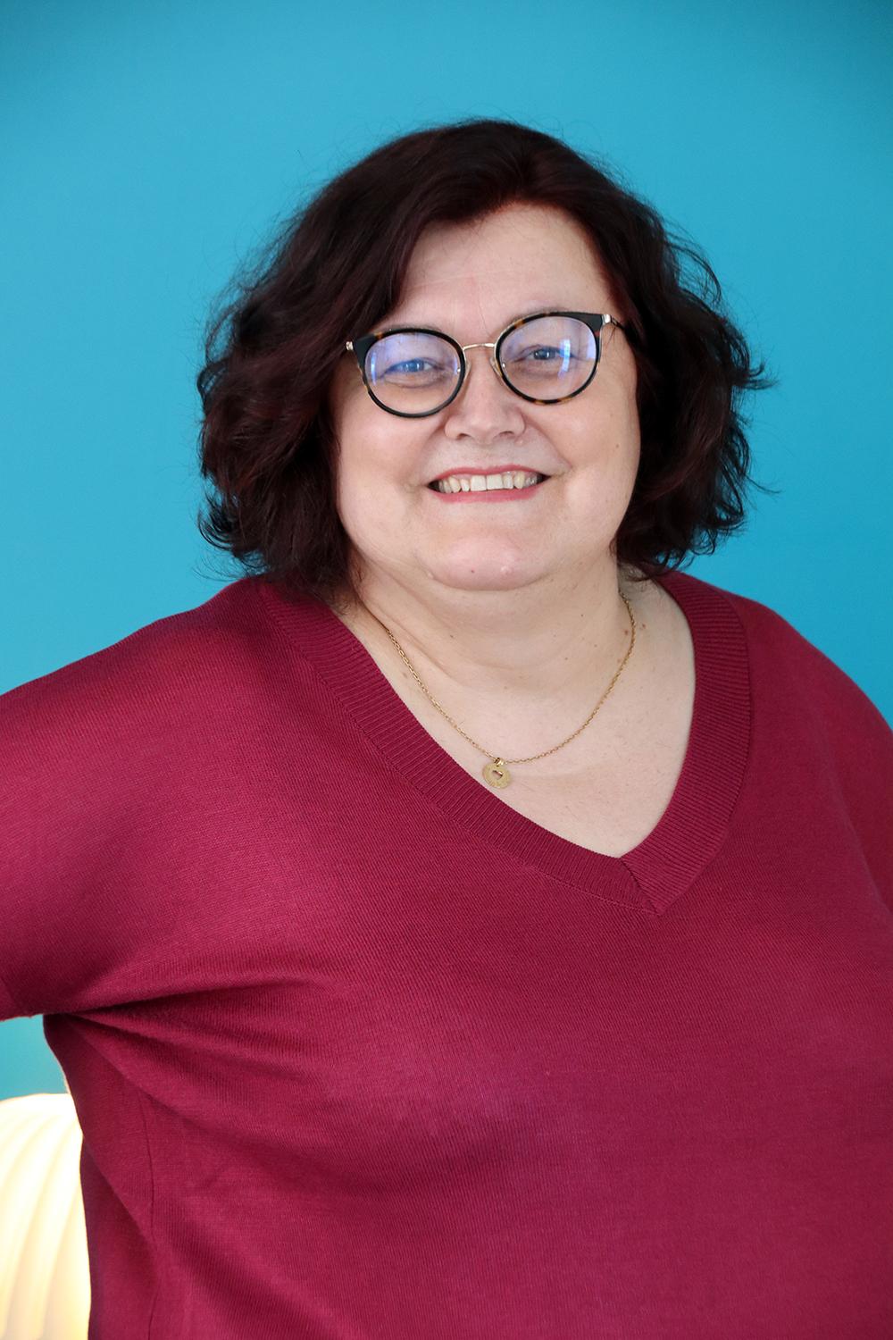 Relooking visage de Sophie à Saintes - 50 ans