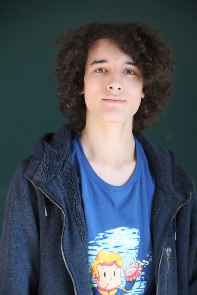 Relooking complet de Ethan à Rennes - 18 ans