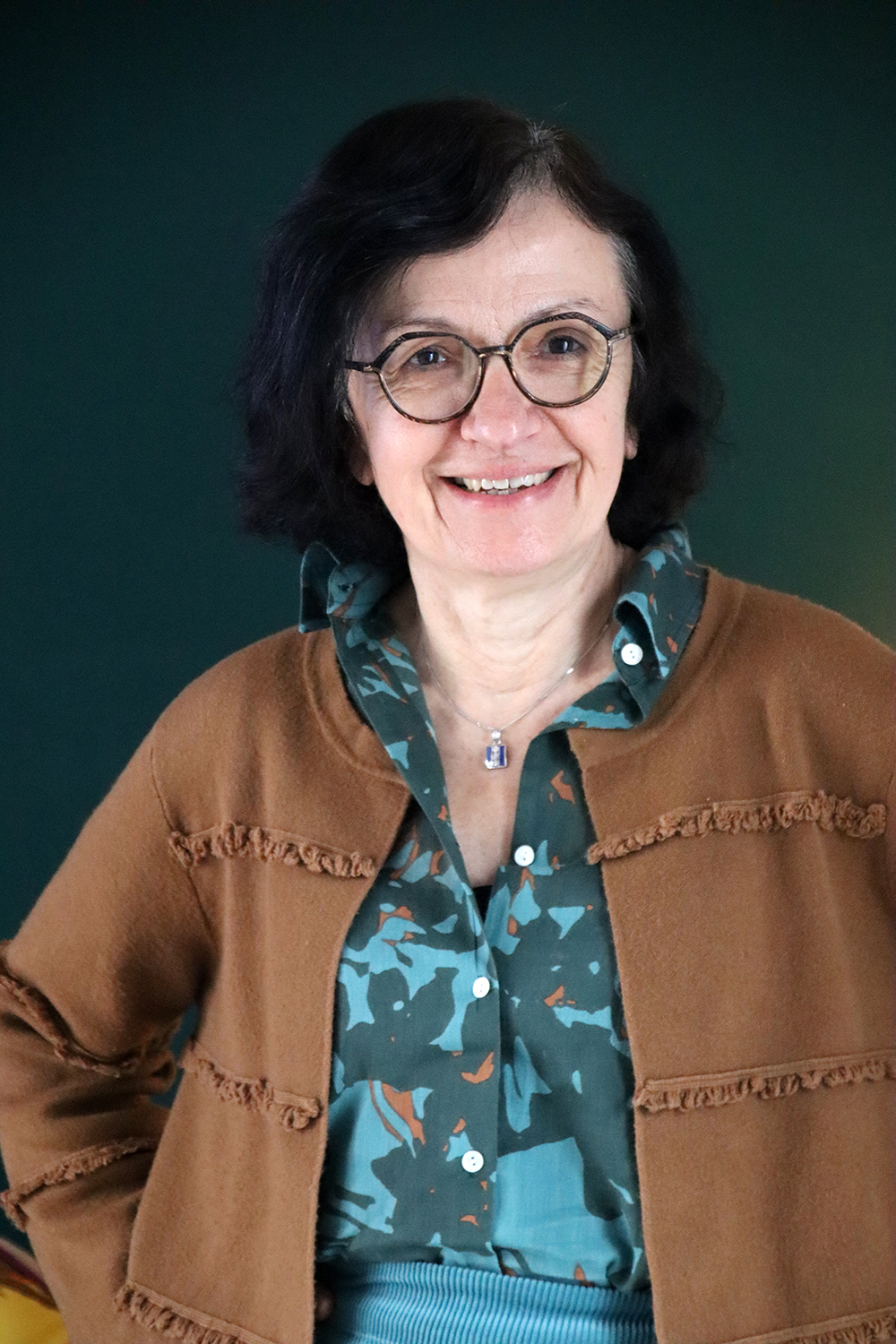 Relooking visage de Beatrice à Niort - 62 ans