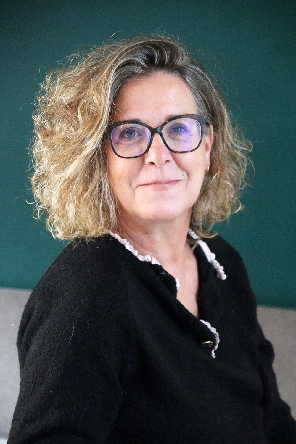 Relooking complet de Corinne à Niort - 58 ans