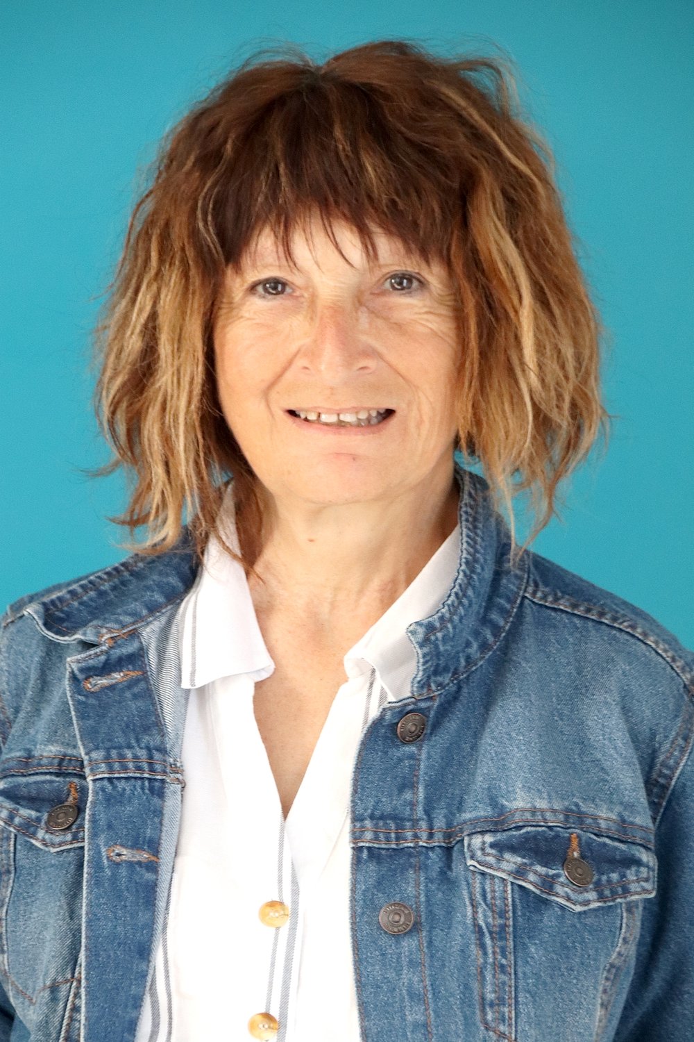 Relooking visage de Sophie à Surgeres - 53 ans