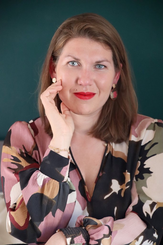 Relooking complet de Marine à Angoulins - 34 ans