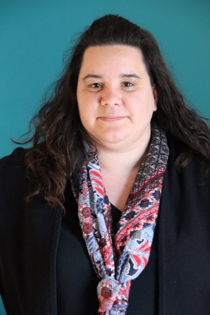 Relooking visage de Anne Laure à La Creche - 29 ans