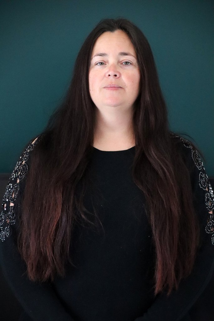 Relooking visage de Nadege en Charente - 43 ans